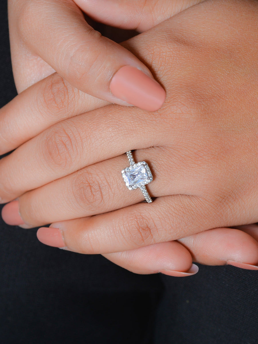 DESIGNER STERLING SILVER 1 CARAT AMERICAN DIAMOND RING
