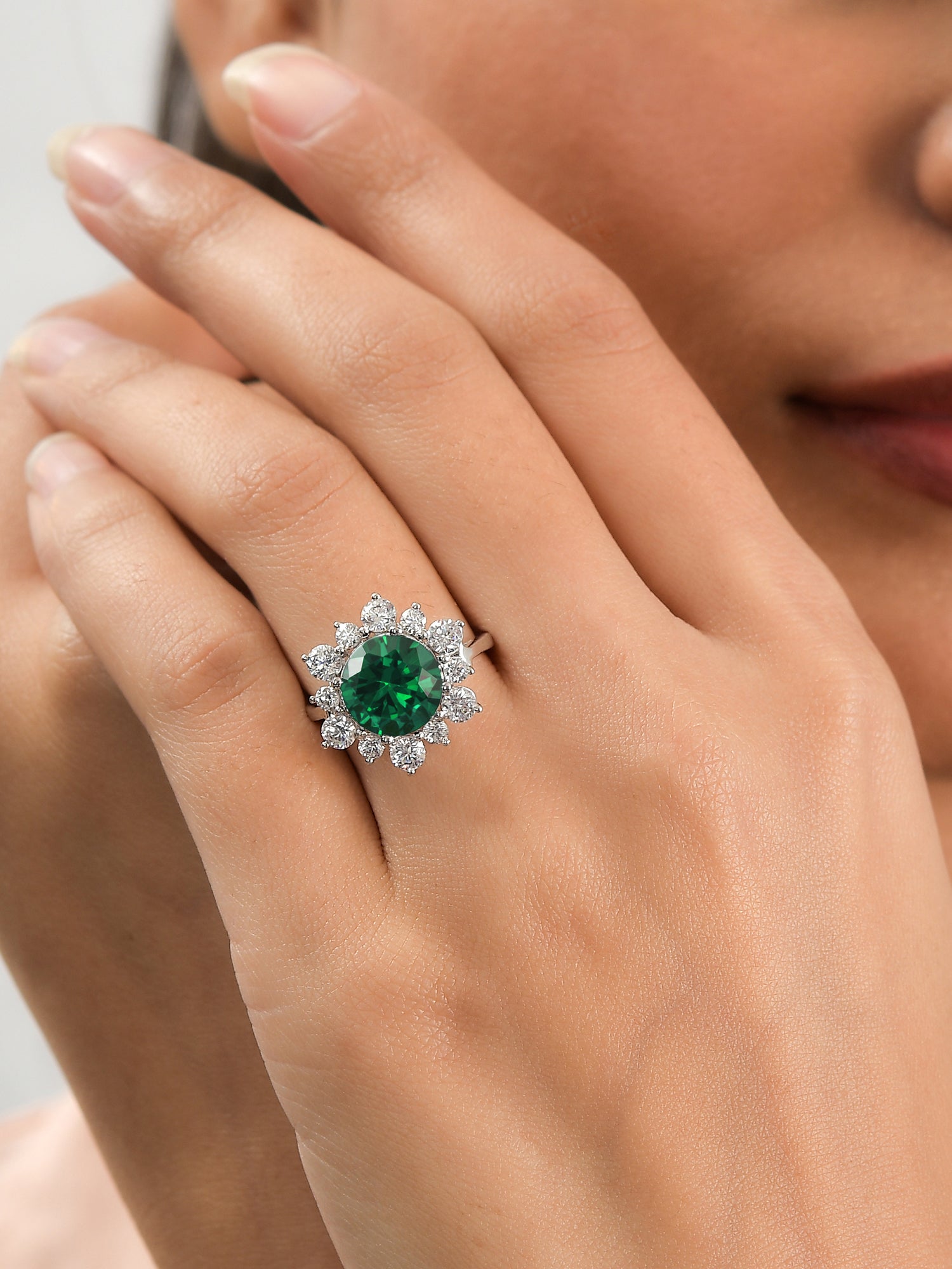 3.5 Carat Emerald Flower Ring In 925 Silver-1