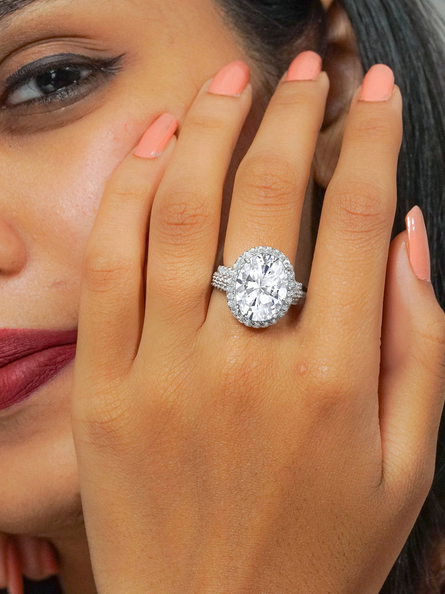 Glamm American Diamond Oval Ring In 925 Silver