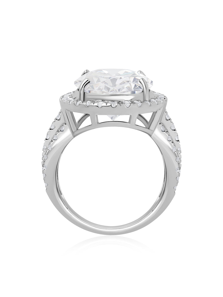Glamm American Diamond Oval Ring In 925 Silver
