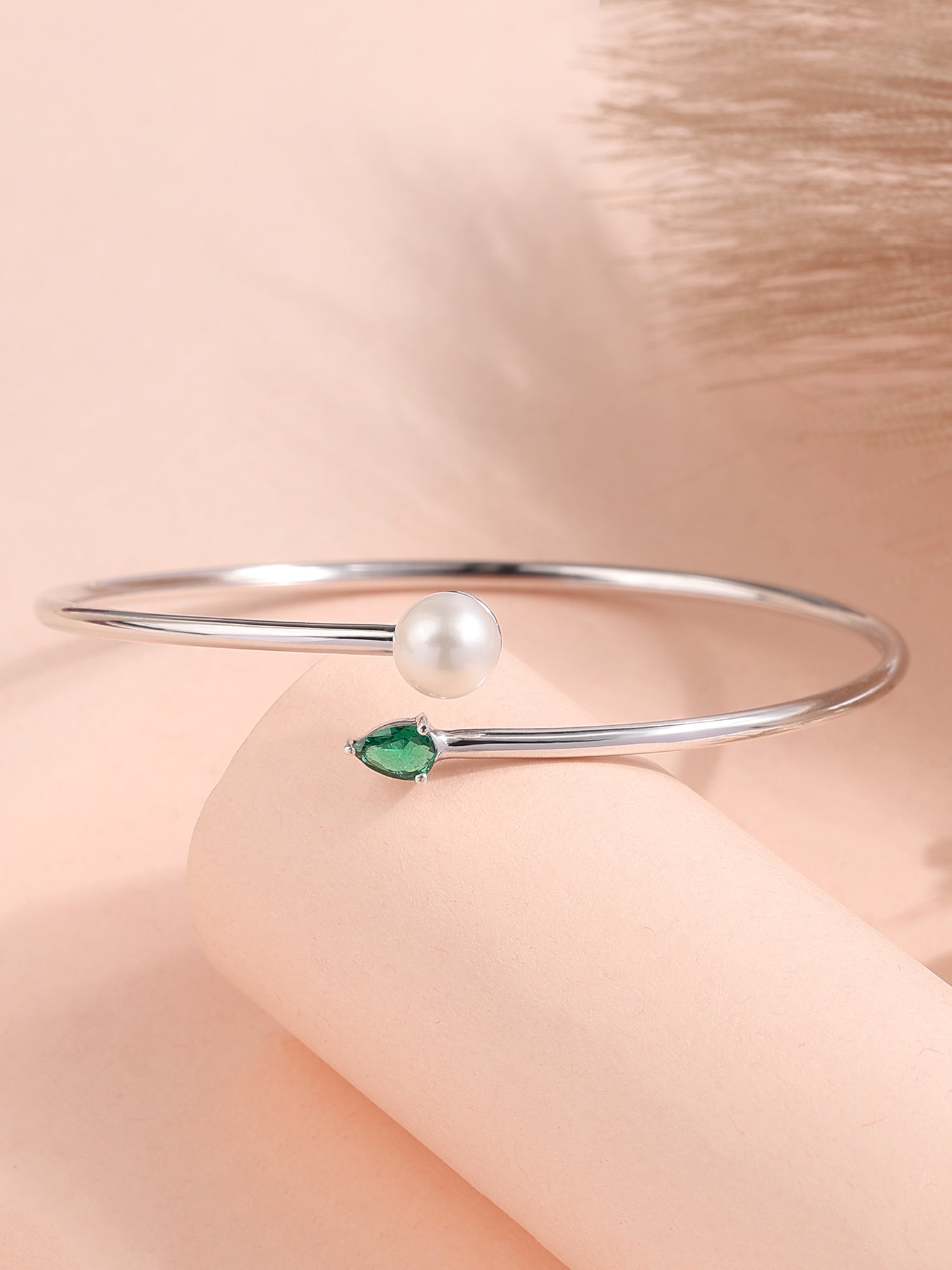 Pearl Emerald Toi Moi Bangle-1