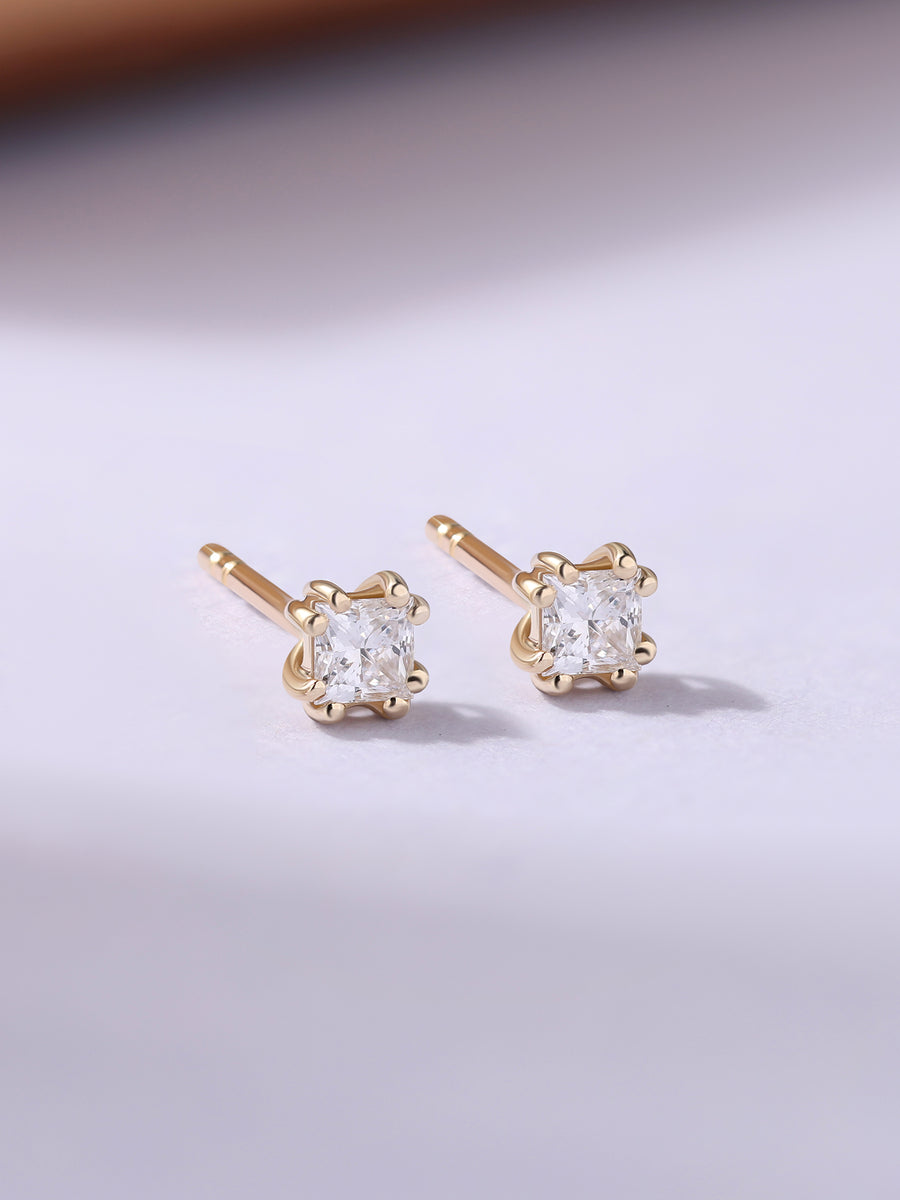 Lab Grown Diamond Daisy Solitaire Stud Earrings