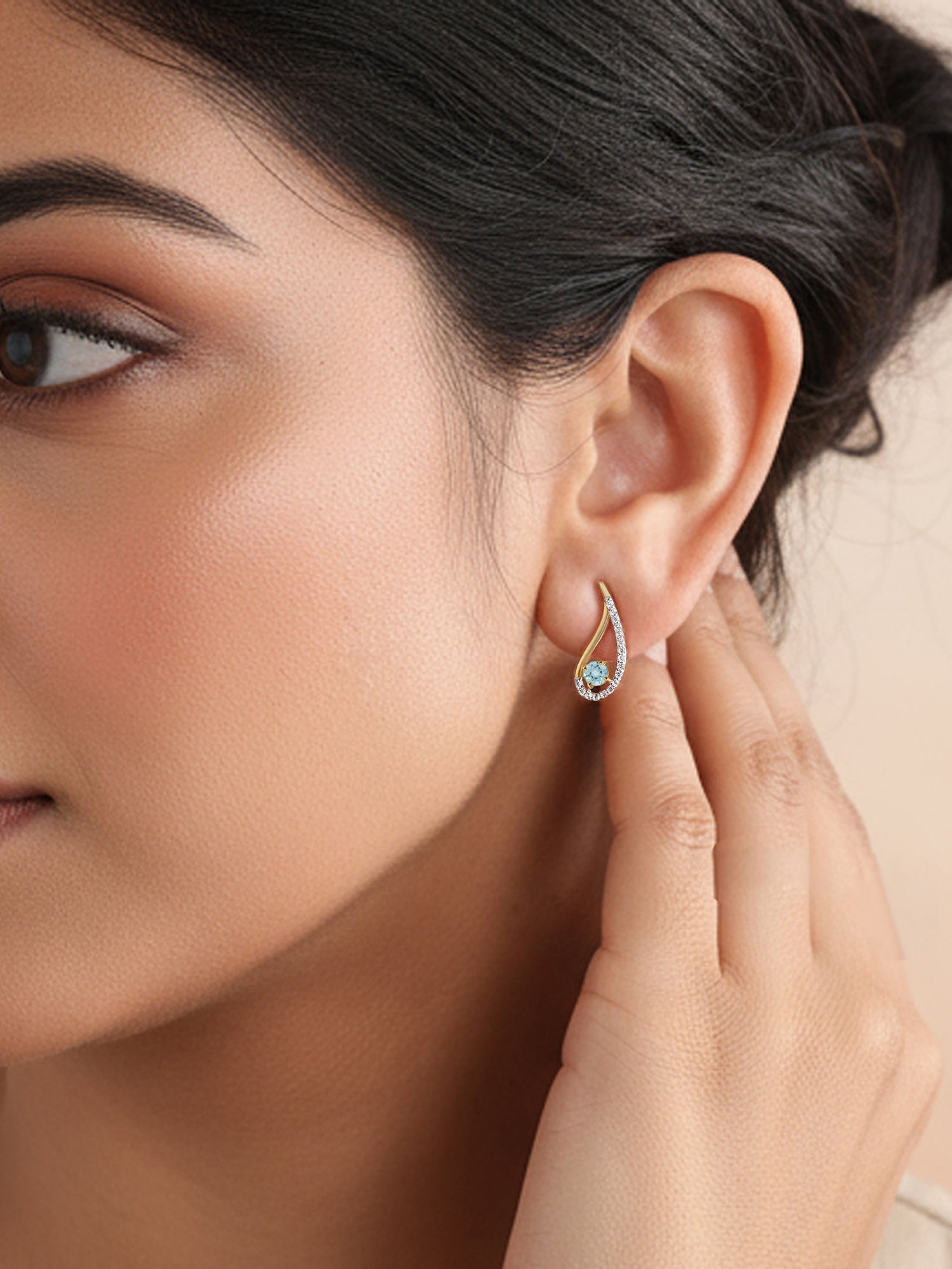 Pear-fect Twisted Aquamarine Gold Earrings