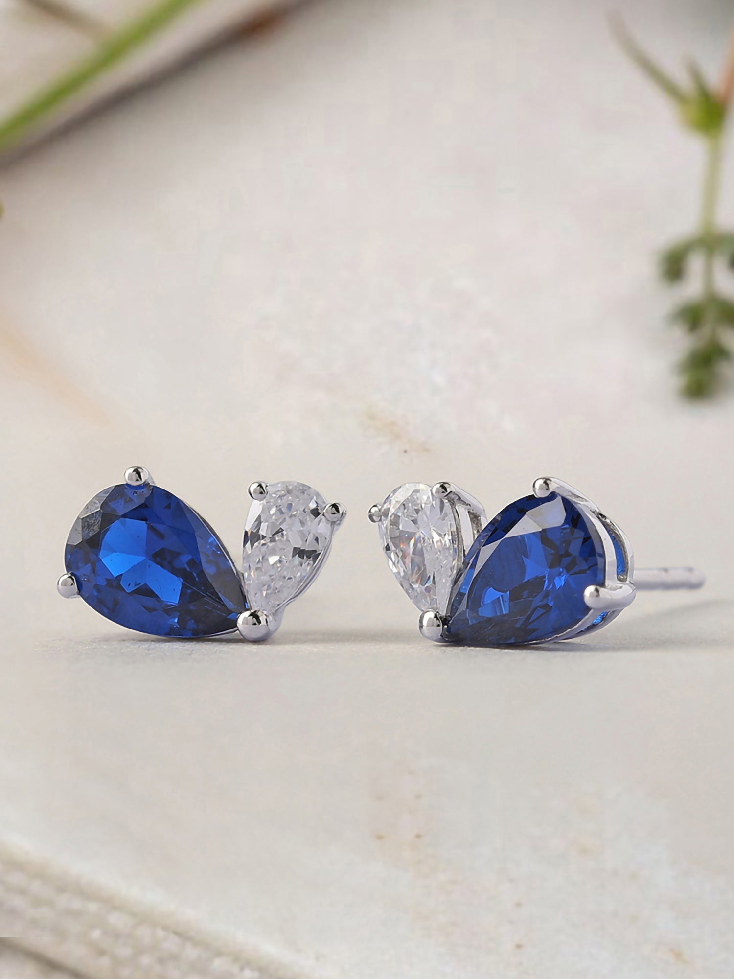 Blue Toi Et Moi Earring For Women