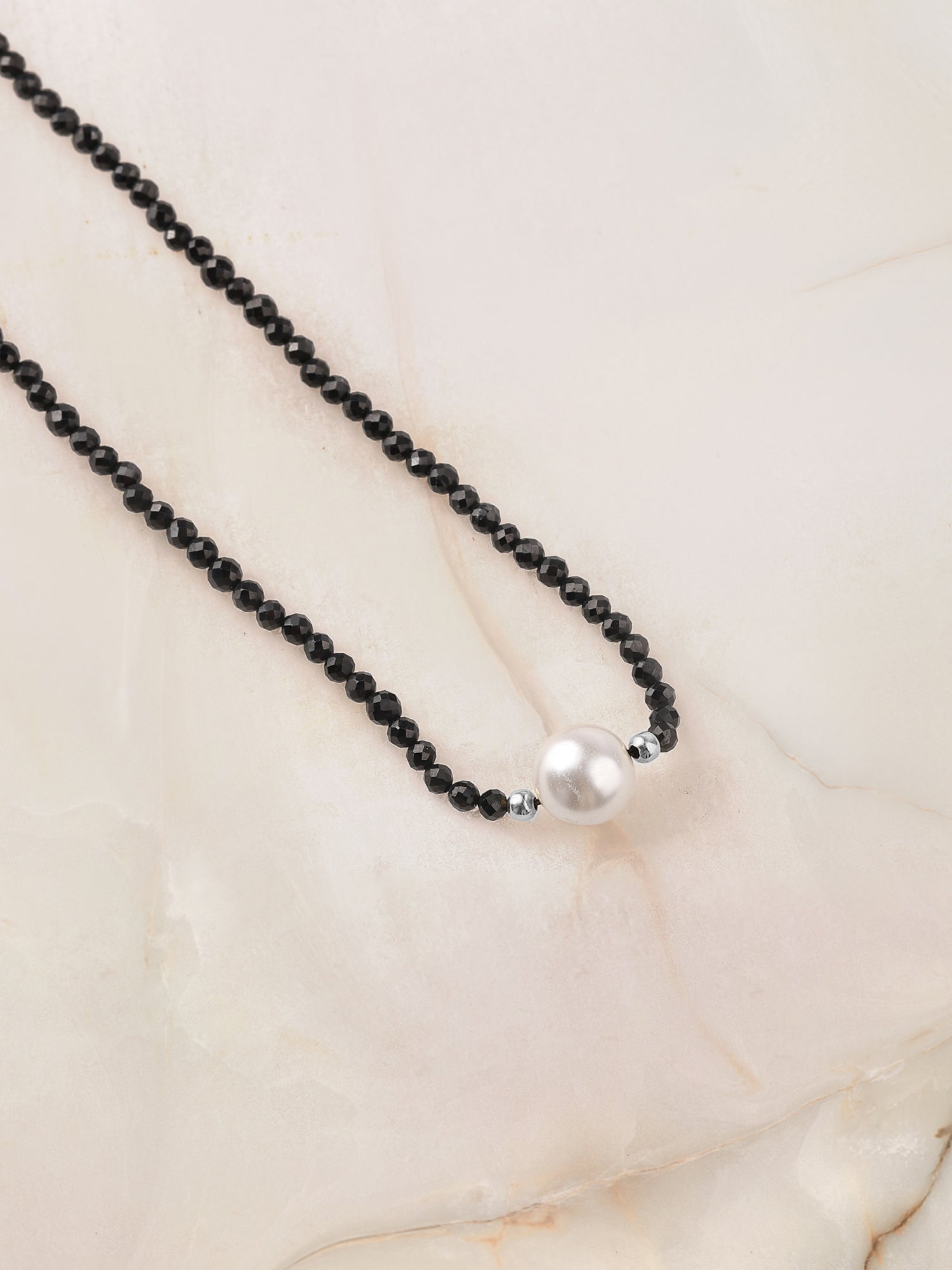 Ying & Yang Shell Pearl Black Spinel Necklace
