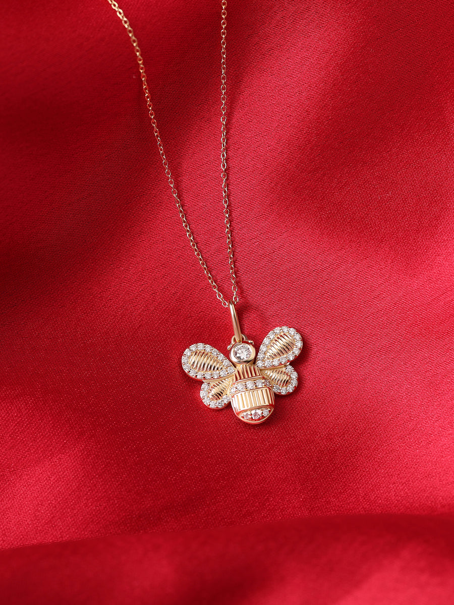 Lab Grown Diamond Bee Pendant With Chain