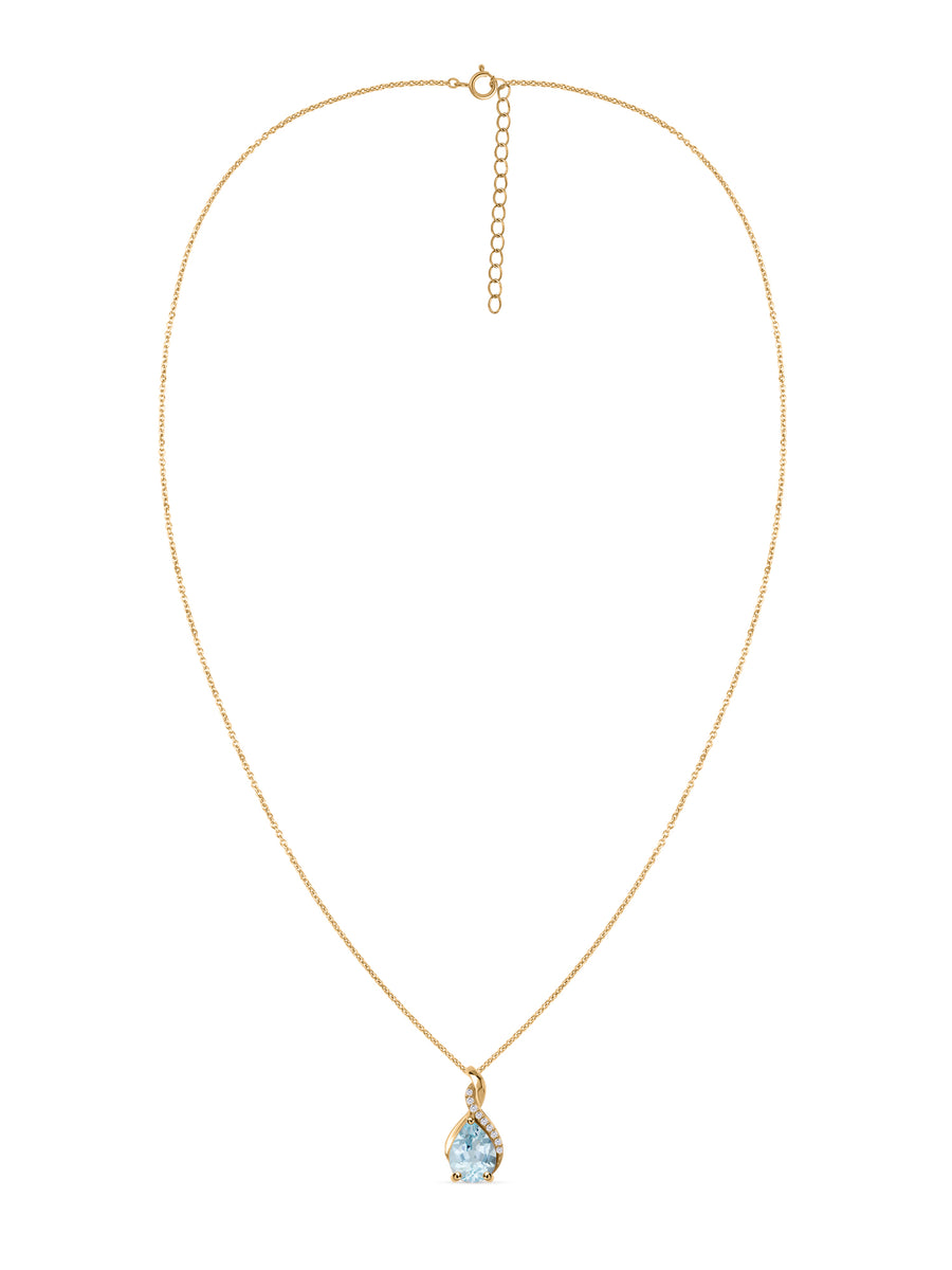 Sparkling Aquamarine Pendant With Chain