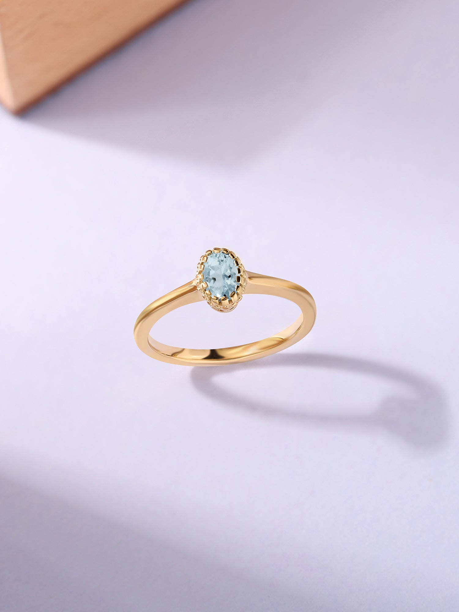 Natural Aquamarine Oval Gold Ring