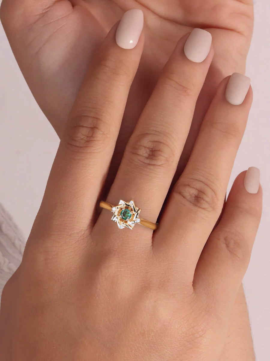 Stunning Squares Emerald Ring For Women