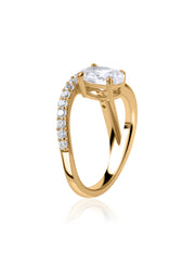 Gleaming Oval Solitaire Ring