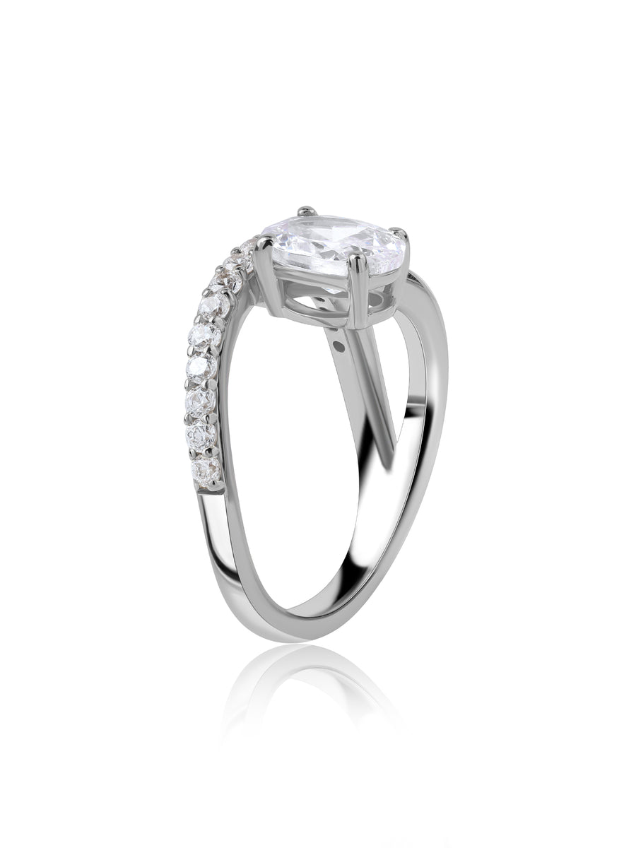 Gleaming Oval Solitaire Ring