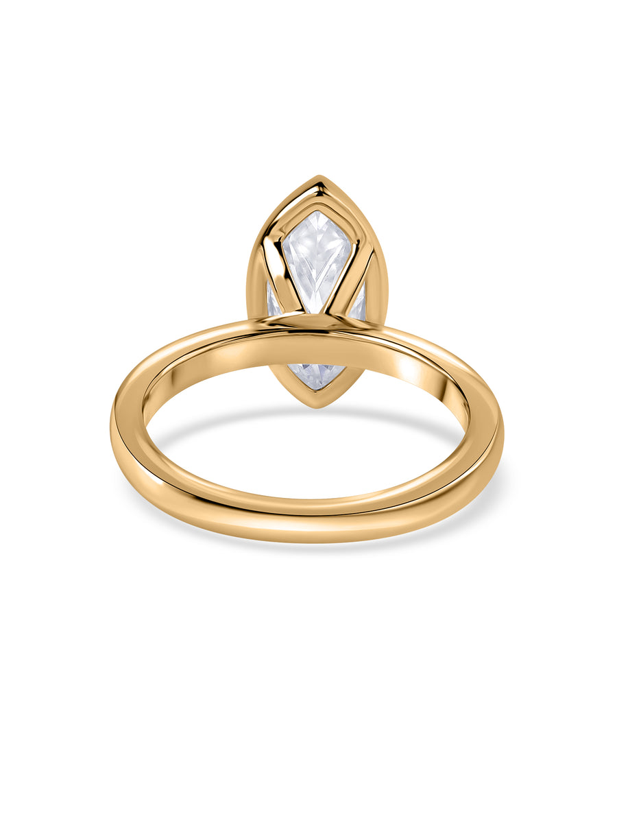 Ethereal Pear Lab Diamond Gold Ring