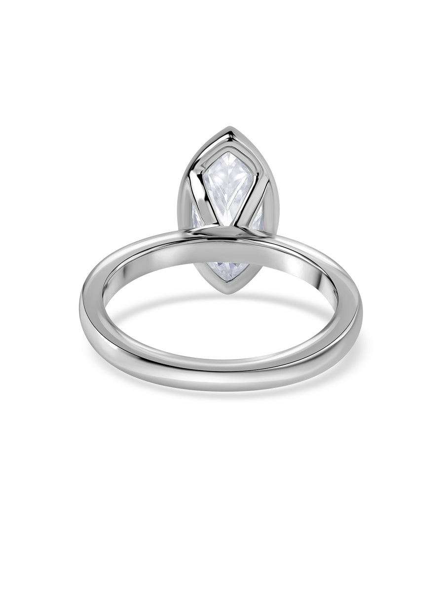 Ethereal Pear Lab Diamond Gold Ring