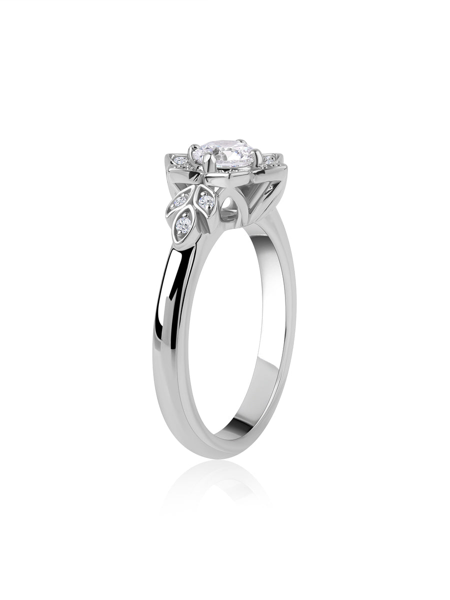 Fleur Lab Diamond Cluster Ring