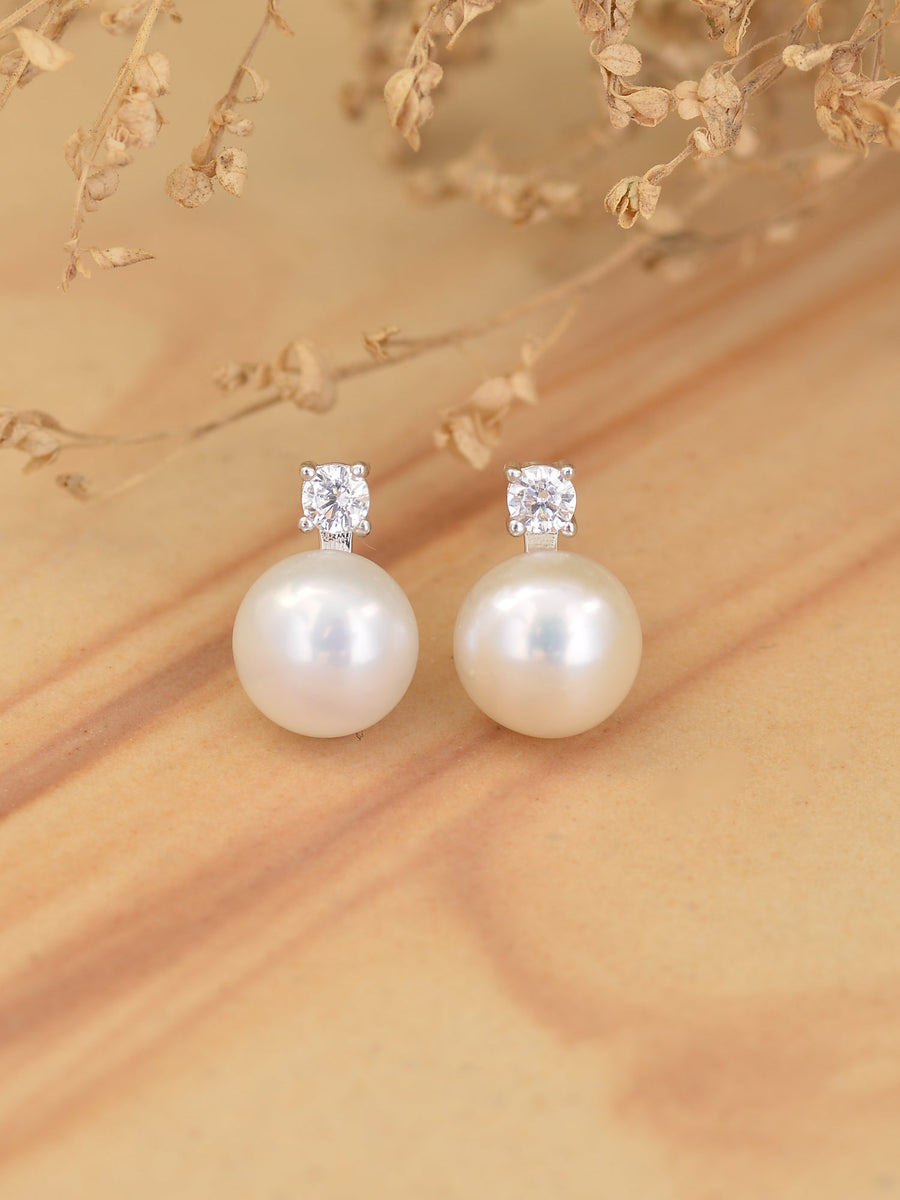 PURE PEARL CLASSIC STUDS IN SILVER