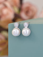 PURE PEARL STUD EARRINGS